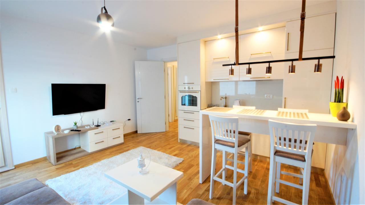 Apartment Lux Fontana 부드바 외부 사진